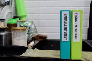 Understanding Fixed and Variable Interest Rates Before Borrowing ...